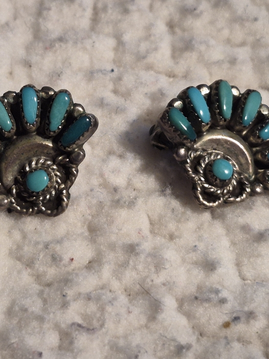 Bill & Lou Zuni Jewelry - Vintage Bill & Lou Laweka Zuni Sterling Turquoise Earrings